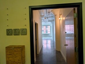 1314 NW Irving St, Portland, OR à louer Photo intérieure– Image 2 sur 8