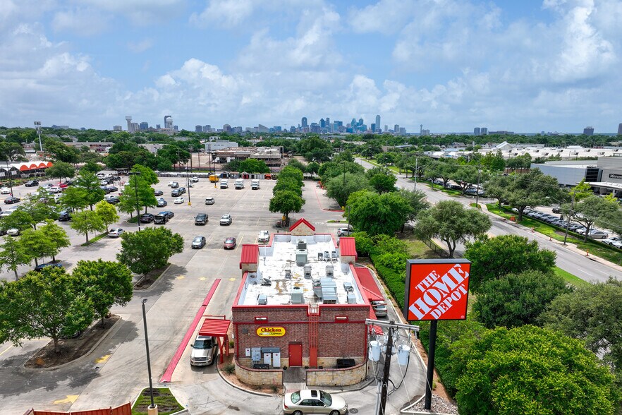 6124 Lemmon Ave, Dallas, TX à vendre - Photo de l’immeuble – Image 2 sur 4