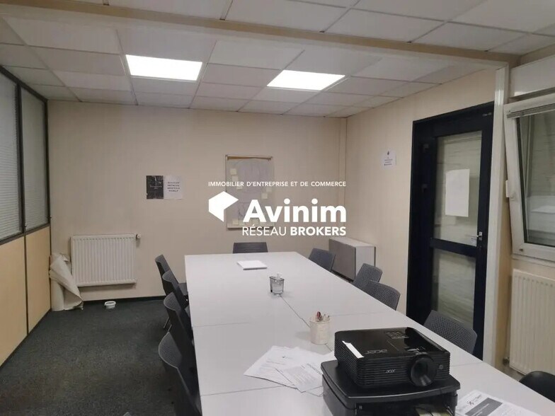 Local commercial dans Cluses à louer - Photo intérieure – Image 3 sur 4