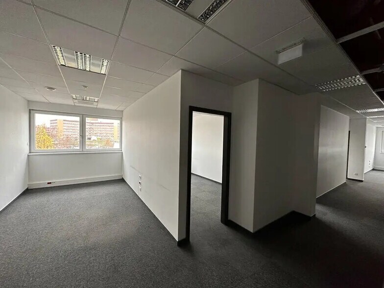 Bureau dans Strasbourg à louer - Photo de l’immeuble – Image 3 sur 6