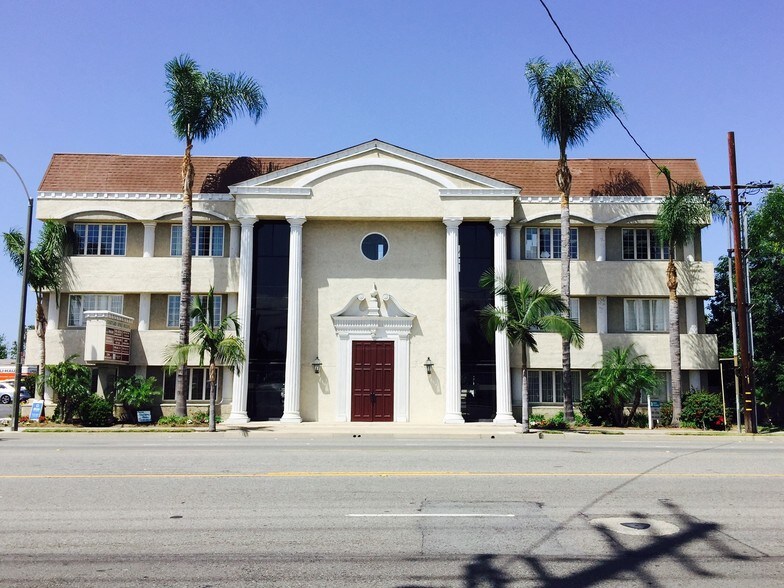 172 N Tustin St, Orange, CA à louer - Photo de l’immeuble – Image 2 sur 7