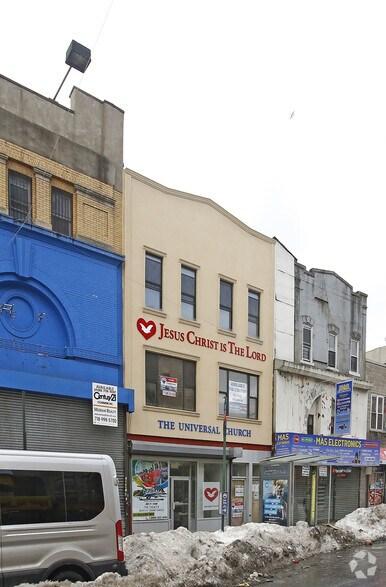 1746 Pitkin Ave, Brooklyn, NY à vendre - Photo de l’immeuble – Image 1 sur 28