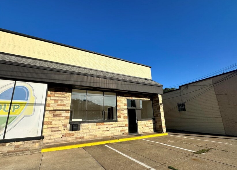 3970 Main St, Weirton, WV à louer - Photo de l’immeuble – Image 2 sur 4