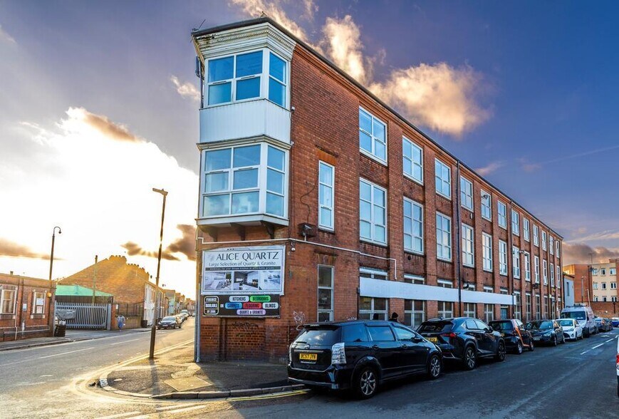 99 Bridge Rd, Leicester à vendre - Photo de l’immeuble – Image 3 sur 13