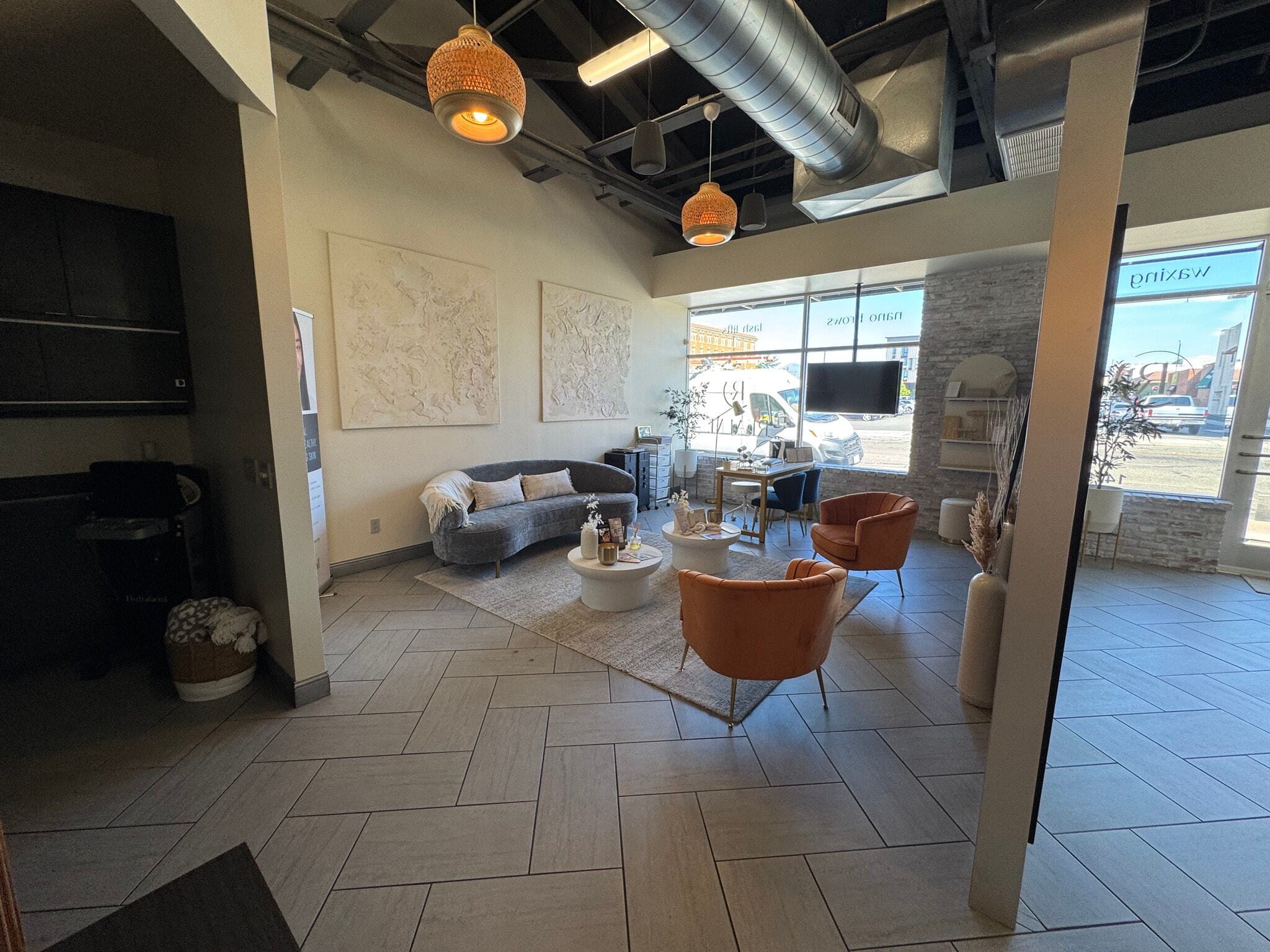 1475-1729 California St, Redding, CA à louer Photo intérieure– Image 1 sur 43