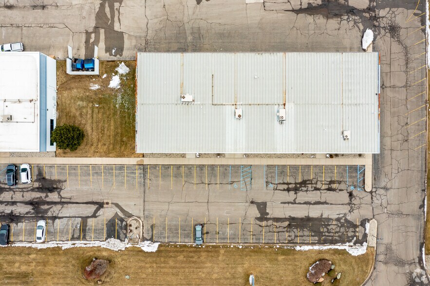 4180 Pier North Blvd, Flint, MI à louer - Aérien – Image 2 sur 6