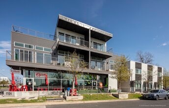 1701 E Martin Luther King Jr Blvd, Austin, TX à louer Photo de l’immeuble– Image 1 sur 9
