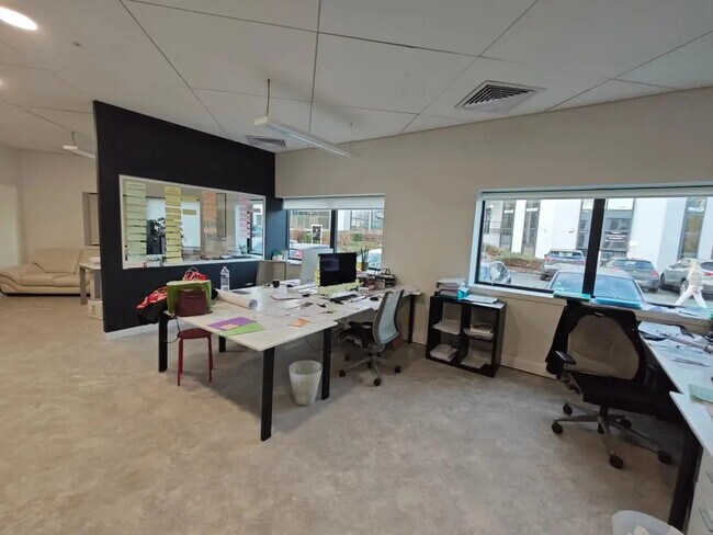 Plus de détails pour Bureau à louer
