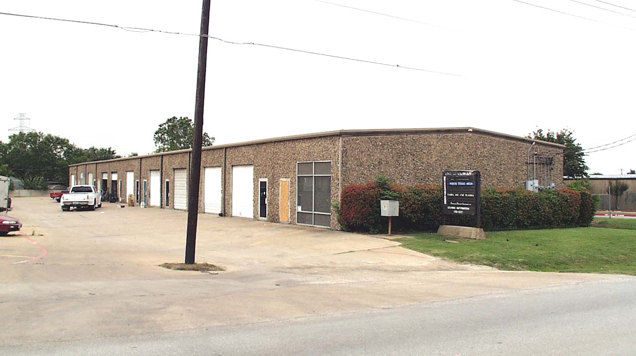 1302 N Cowan Ave, Lewisville, TX à louer Photo principale– Image 1 sur 3