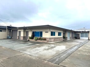 891-897 Barron Ave, Redwood City, CA à louer Photo de l’immeuble– Image 1 sur 12