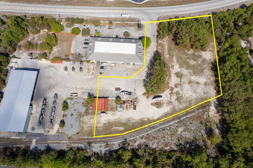 1551 NE Savannah Rd, Jensen Beach, FL à louer - Photo de l’immeuble – Image 3 sur 3