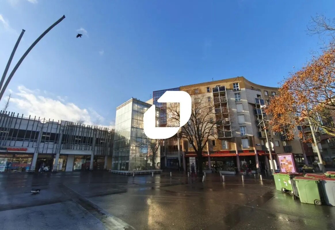 Bureau dans Bondy à louer Photo de l’immeuble– Image 1 sur 5