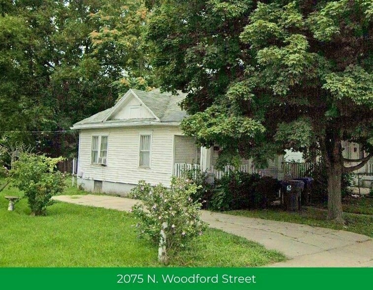 2075 N Woodford St, Decatur, IL à vendre - Photo principale – Image 1 sur 1