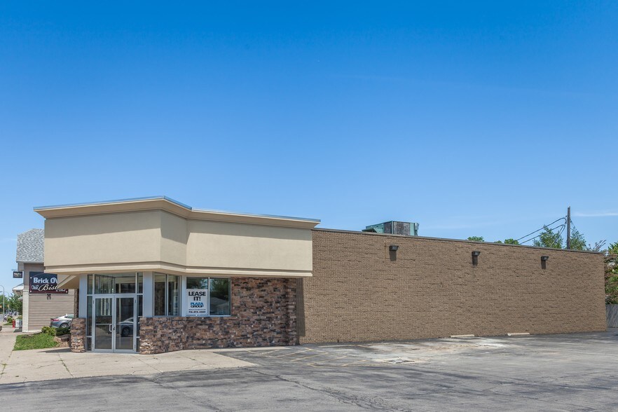 920 Abbott Rd, Buffalo, NY à vendre - Photo de l’immeuble – Image 1 sur 4