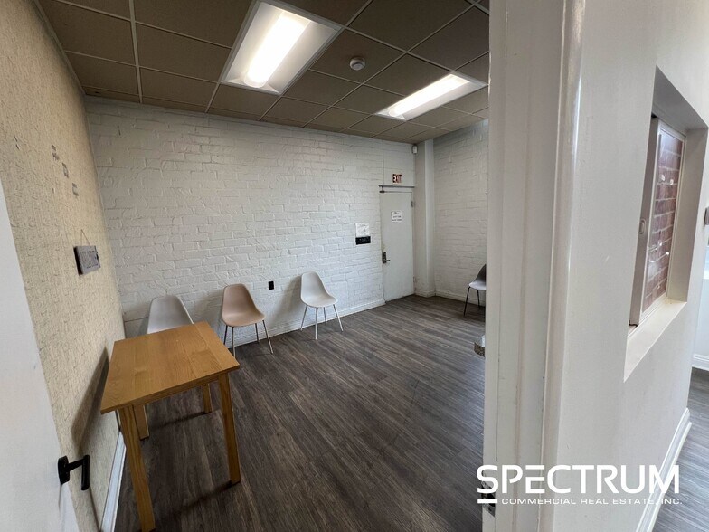 7241 Lankershim Blvd, North Hollywood, CA à louer - Photo de l’immeuble – Image 3 sur 18