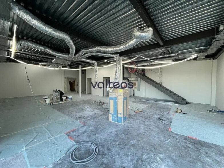 Local d’activités dans Colomiers à louer - Photo intérieure – Image 2 sur 7