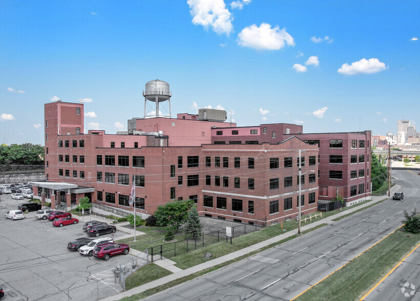 1200 S Madison Ave, Indianapolis, IN à louer - Photo principale – Image 2 sur 6