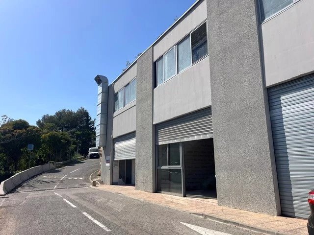 Industriel/Logistique dans Villeneuve-Loubet à louer - Photo de l’immeuble – Image 3 sur 7
