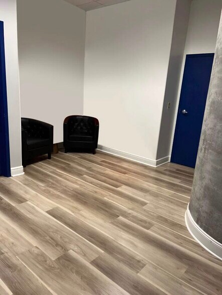 8751 Commodity Cir, Orlando, FL à louer - Photo de l’immeuble – Image 3 sur 15