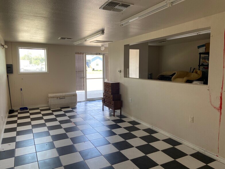 114 Ave C, Gregory, TX à louer - Photo de l’immeuble – Image 3 sur 9