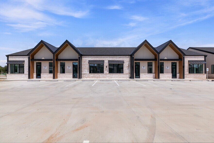 0 Katy Mills Cir, Katy, TX à louer - Photo de l’immeuble – Image 1 sur 18