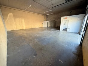 15900-15998 NW 48th Ave, Miami Gardens, FL à louer Photo intérieure– Image 2 sur 6