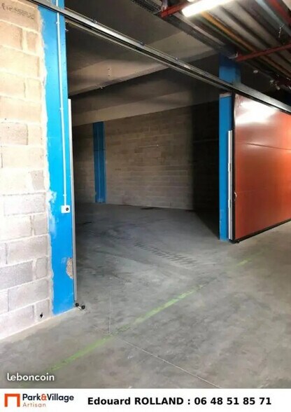 Industriel/Logistique dans Rillieux-la-Pape à louer - Photo de l’immeuble – Image 1 sur 4