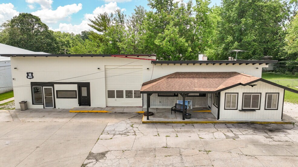 406 W Carpenter St, Jerseyville, IL à vendre - Photo de l’immeuble – Image 2 sur 52