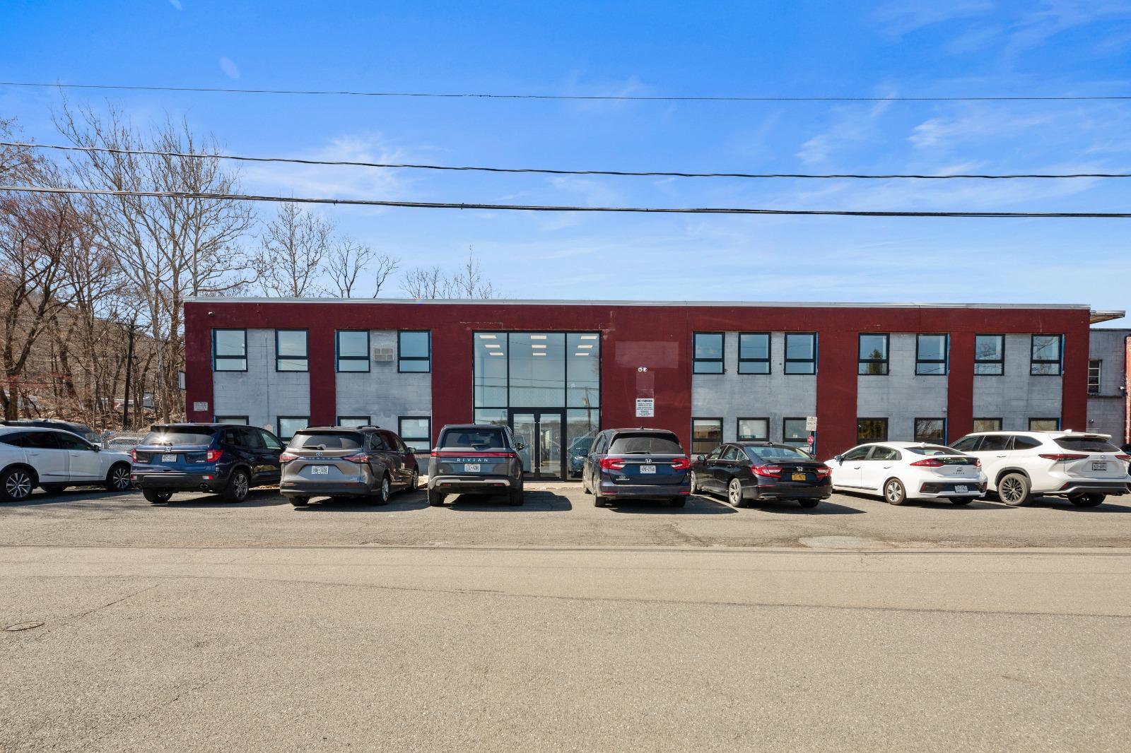 6-12 Hoover Ave, Haverstraw, NY à louer Photo de l’immeuble– Image 1 sur 20
