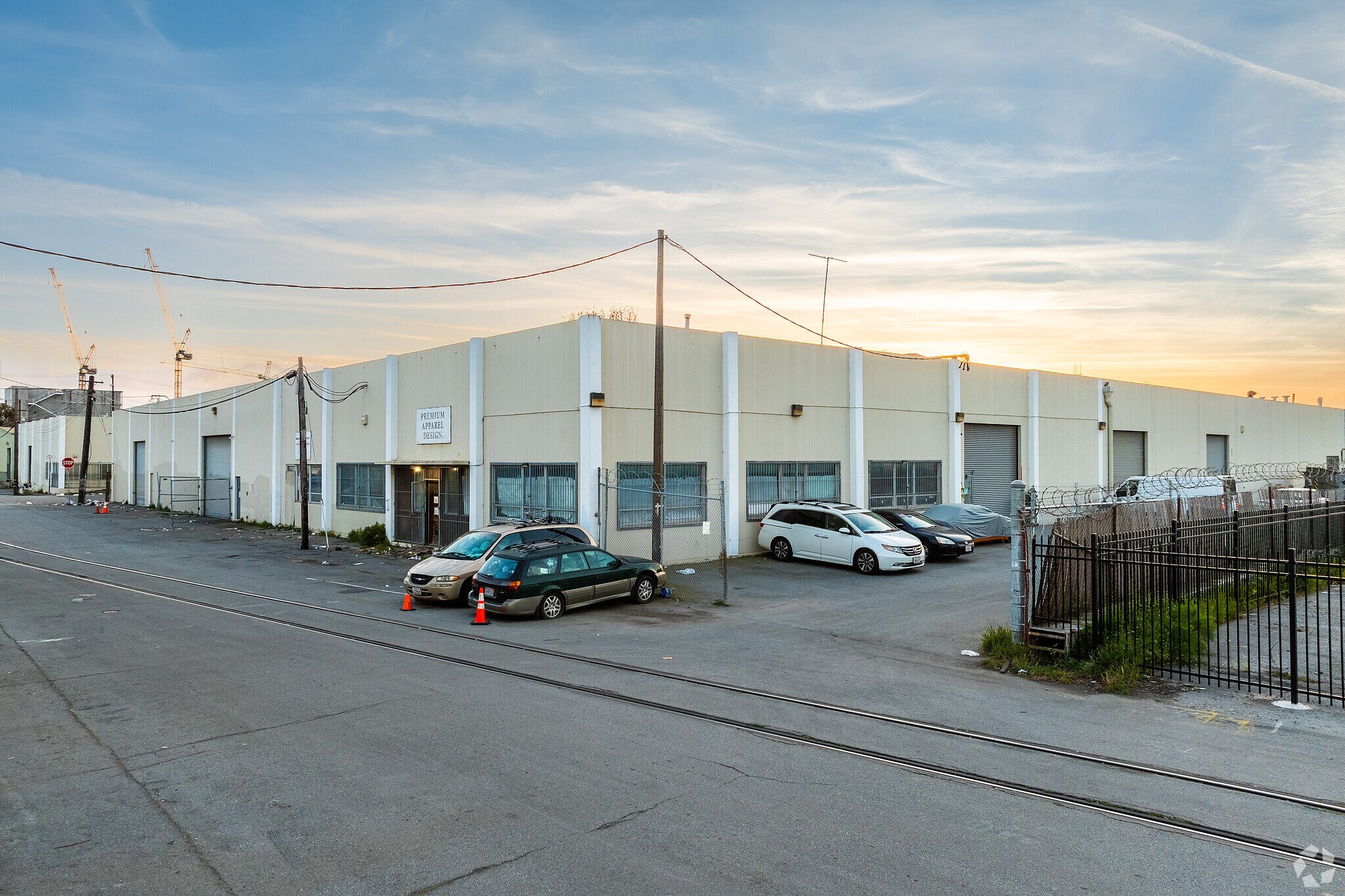 1500-1560 Custer Ave, San Francisco, CA à louer Photo principale– Image 1 sur 20