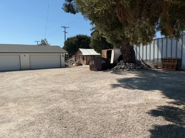15395 Foothill Blvd, Fontana, CA à vendre - Vidéo sur l’annonce professionnelle – Image 2 sur 64