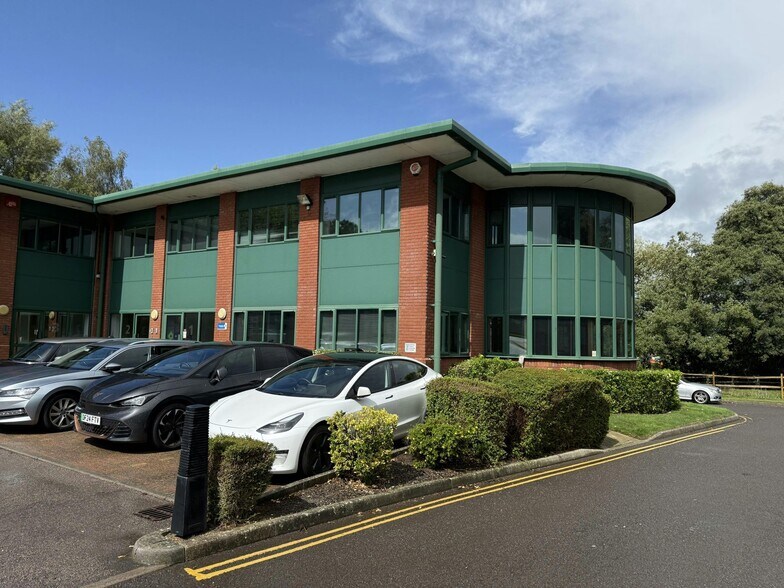 Bedford Rd, Petersfield à vendre - Photo de l’immeuble – Image 2 sur 2