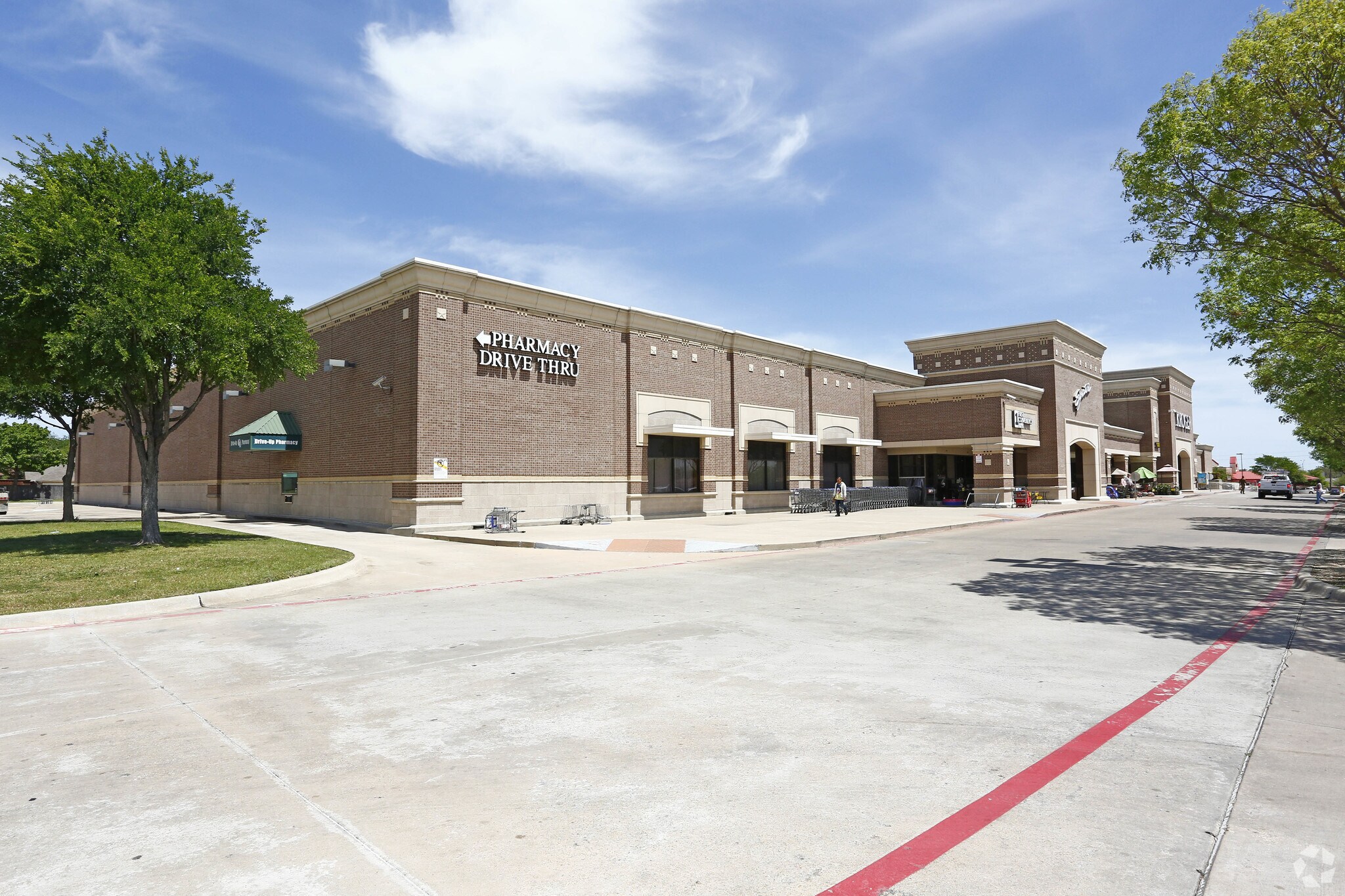 3939 Frankford Rd, Dallas, TX à louer Photo de l’immeuble– Image 1 sur 9