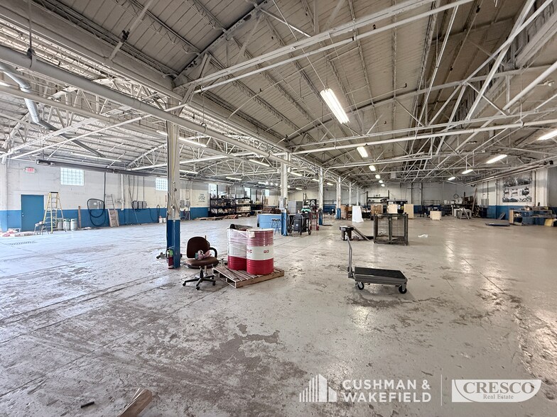 5446-5454 Dunham Rd, Maple Heights, OH à louer - Photo de l’immeuble – Image 3 sur 13