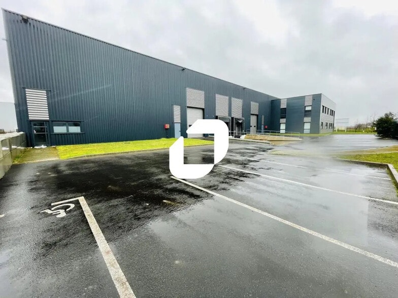 21 Impasse Madeleine Bres, Lieusaint à louer - Photo de l’immeuble – Image 3 sur 3