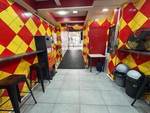 Local commercial dans Barcelone, Barcelona à louer Photo intérieure– Image 1 sur 10