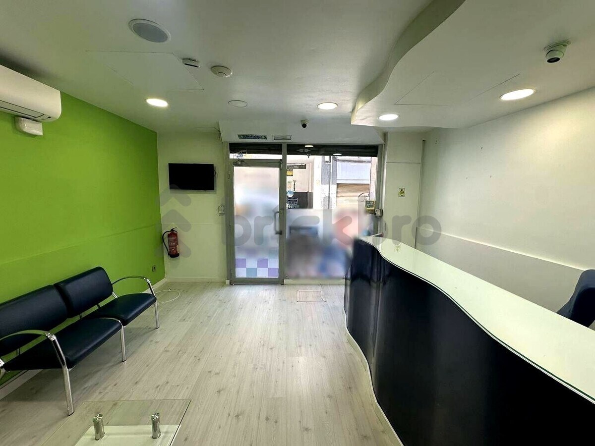 L'Hospitalet de Llobregat, BAR 08905 -  -  - Photo intérieure - Image 1 of 22