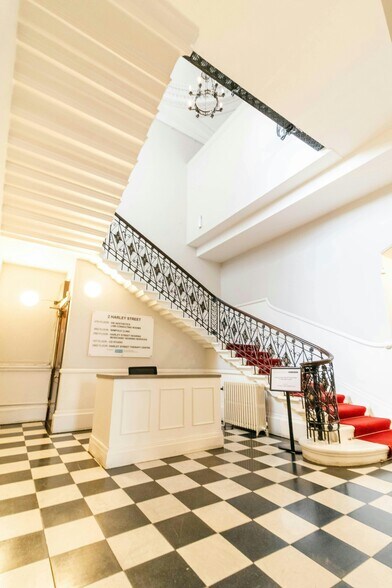 2 Harley St, Londres à louer - Photo de l’immeuble – Image 2 sur 13