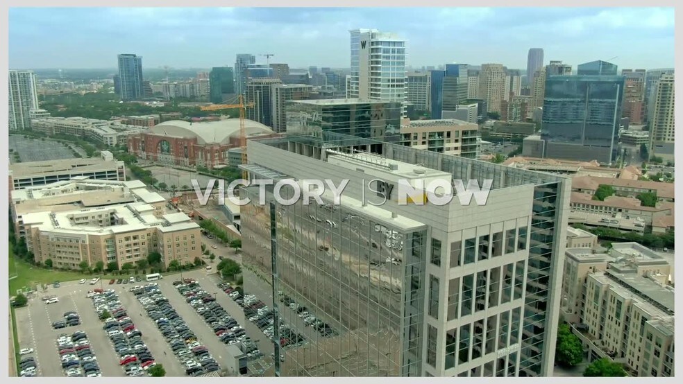 2323 Victory Ave, Dallas, TX à louer - Vidéo sur l’annonce professionnelle – Image 2 sur 31