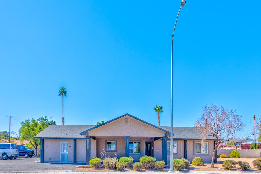 2545-2595 S Torrey Pines portefeuille de 2 biens à vendre sur LoopNet.fr - Photo de l’immeuble – Image 2 sur 35