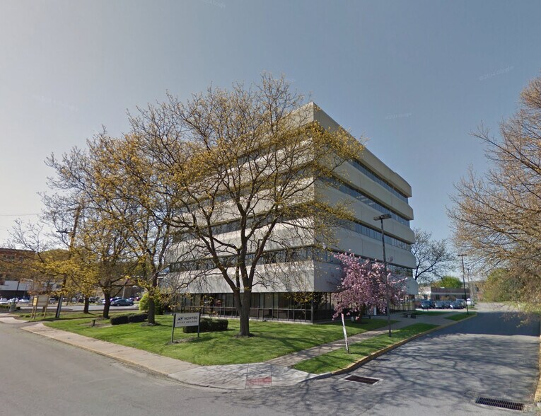 102 Broadway St, Carnegie, PA à louer - Photo de l’immeuble – Image 2 sur 7