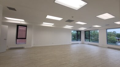 4510-4512 Rue Cartier, Montréal, QC à louer Photo intérieure– Image 2 sur 9