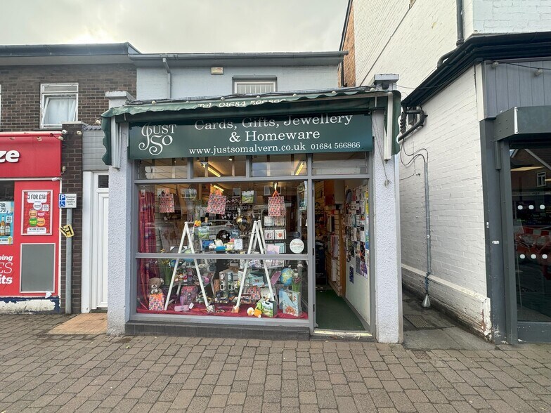 92 Barnards Green Rd, Malvern à vendre - Photo de l’immeuble – Image 3 sur 5