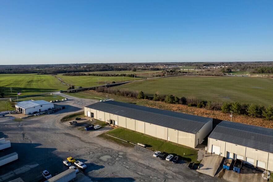 13800 Mooresville Rd, Athens, AL à louer - Photo de l’immeuble – Image 3 sur 4
