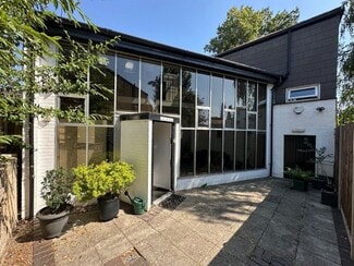 Plus de détails pour 34A High St, Thames Ditton - Bureau à vendre