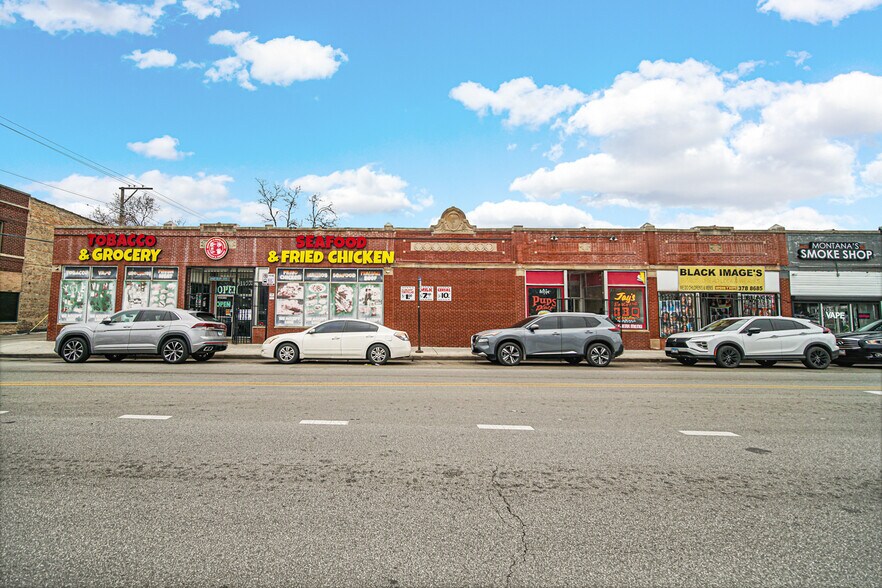 5600-5612 W Division St, Chicago, IL à vendre - Photo principale – Image 1 sur 32