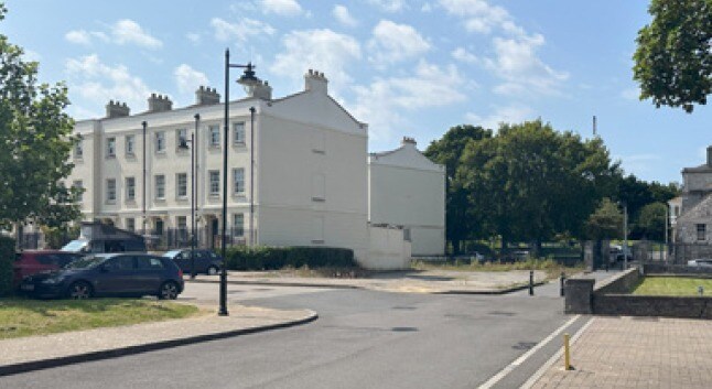 Mount Wise House & George House Site portefeuille de 2 biens à vendre sur LoopNet.fr - Photo principale – Image 1 sur 2