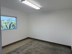 2200-2220 E Gladwick St, Rancho Dominguez, CA à louer Photo intérieure– Image 2 sur 6