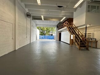 Plus de détails pour 5751 Dawson St, Hollywood, FL - Industriel/Logistique à louer