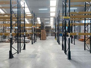 Industriel/Logistique dans Valdeolmos-Alalpardo, Madrid à vendre Photo intérieure– Image 2 sur 9